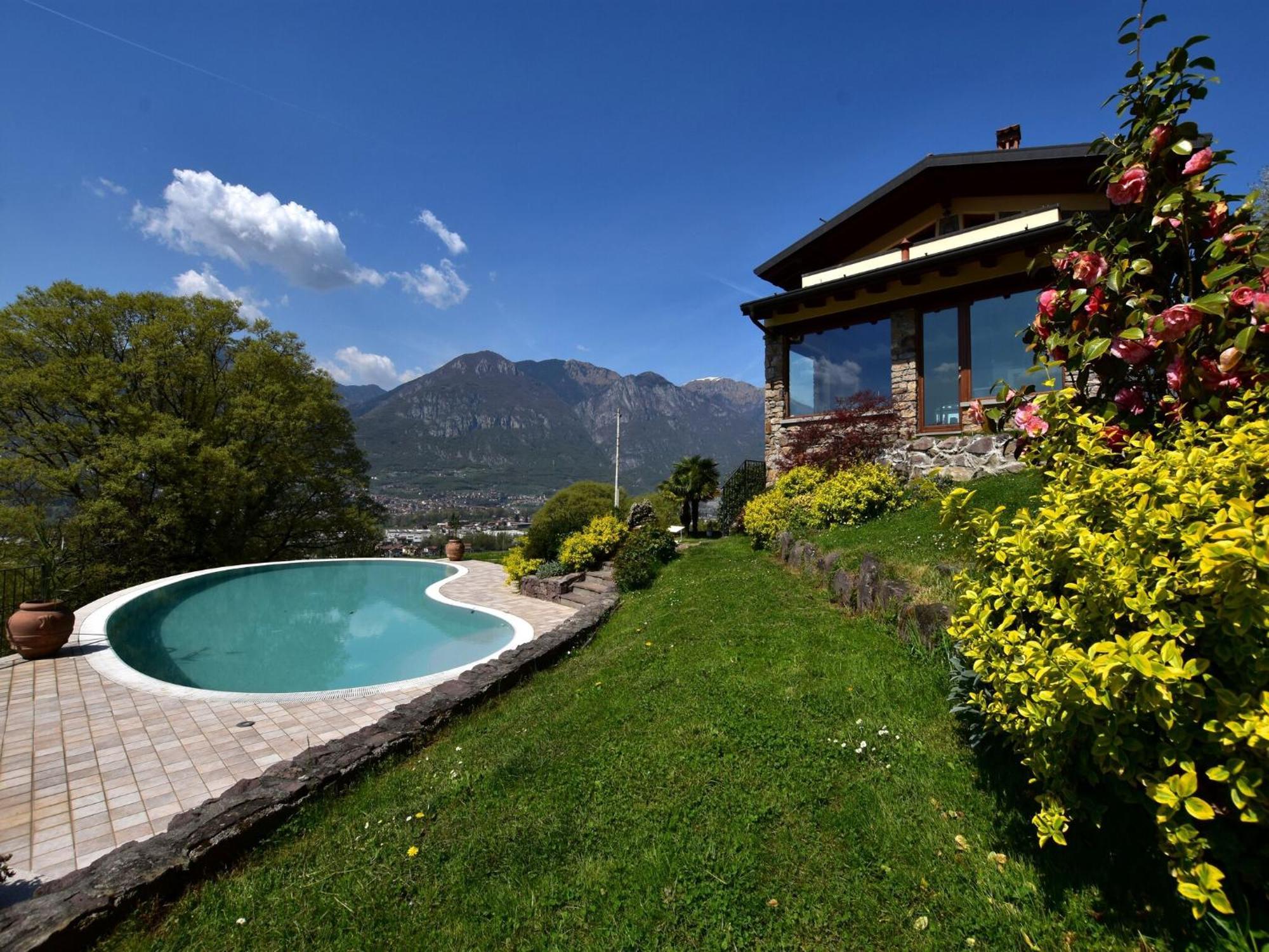 Villa In Pisogne With Pool Garden And Lake View Exteriör bild
