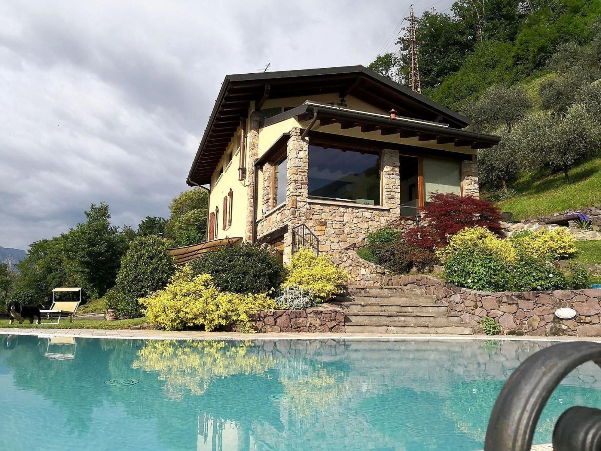 Villa In Pisogne With Pool Garden And Lake View Exteriör bild